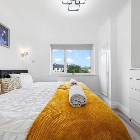 3 Bedroom House Close To Dartford Station Extérieur photo